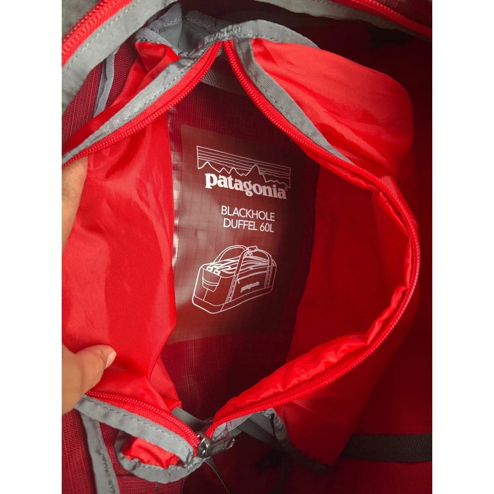 Patagonia Black Hole Duffel 60L Red Backpack Strap Travel Bag 49341 Hiking Camp